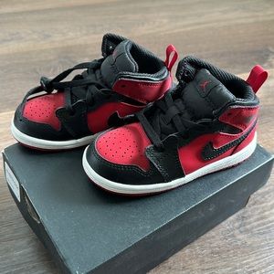 New with box toddler jordon 1mid size 8c